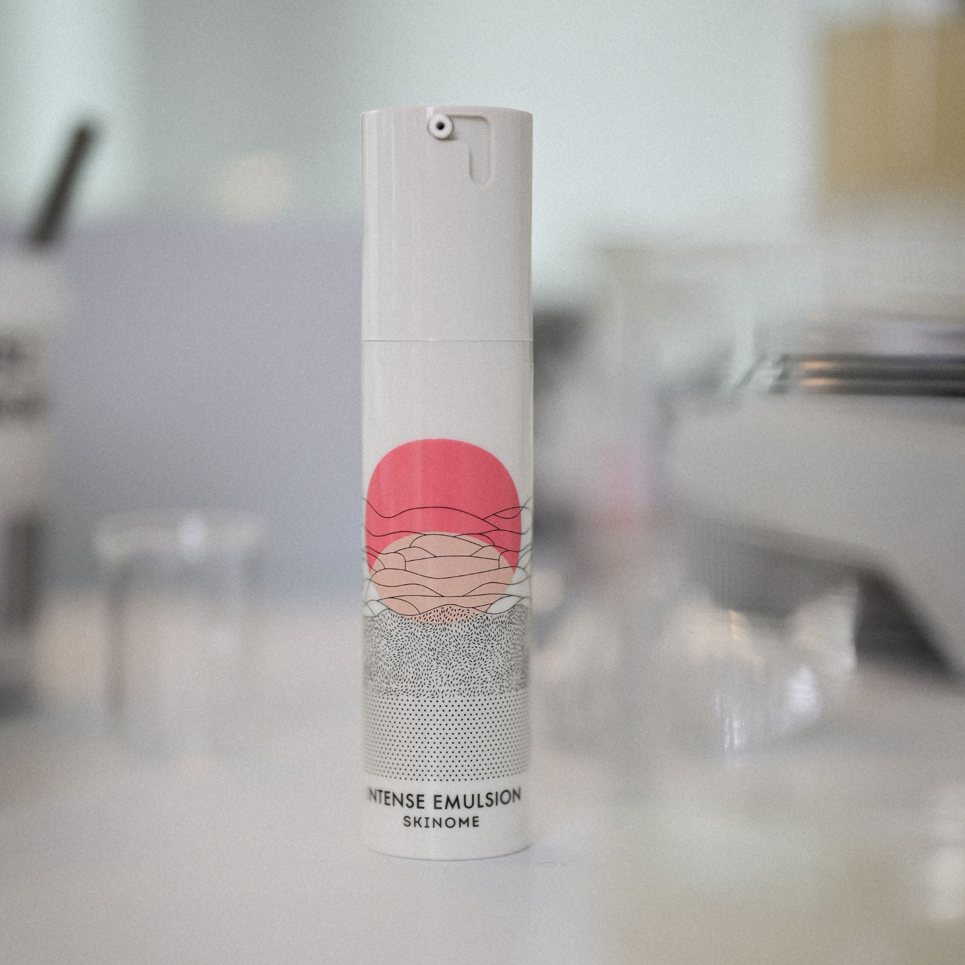 skinome_2025_IE_1x1_ls_lab.jpg