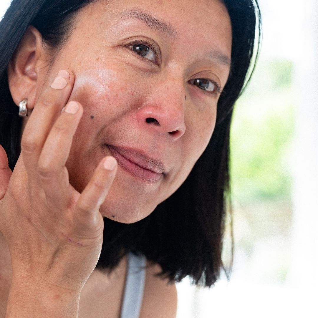 skinome_web26_1x1_ekero_model_3.jpg