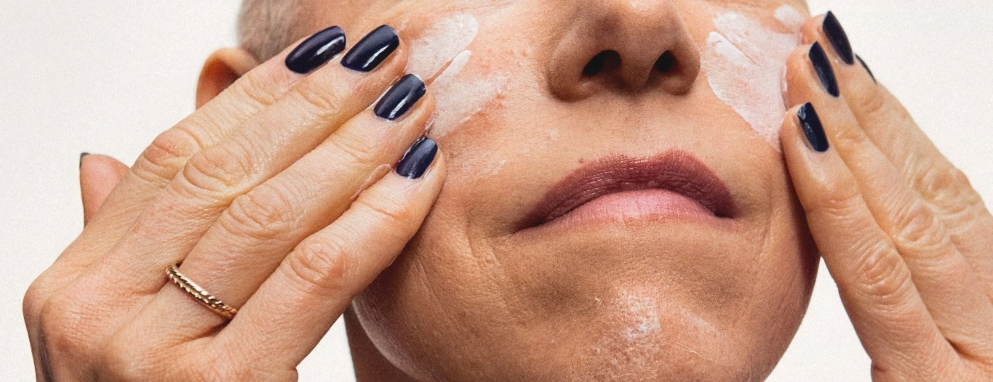 skinome_web26_desktop_banner_model-2024-1B.jpg